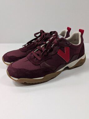 NEW w/out tags VIONIC Walk Slim Glide sneakers burgundy/red combo size 8.5